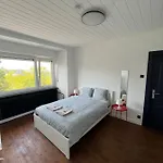 Habitación en casa particular Tram Station By Citypillow Since 2019 *